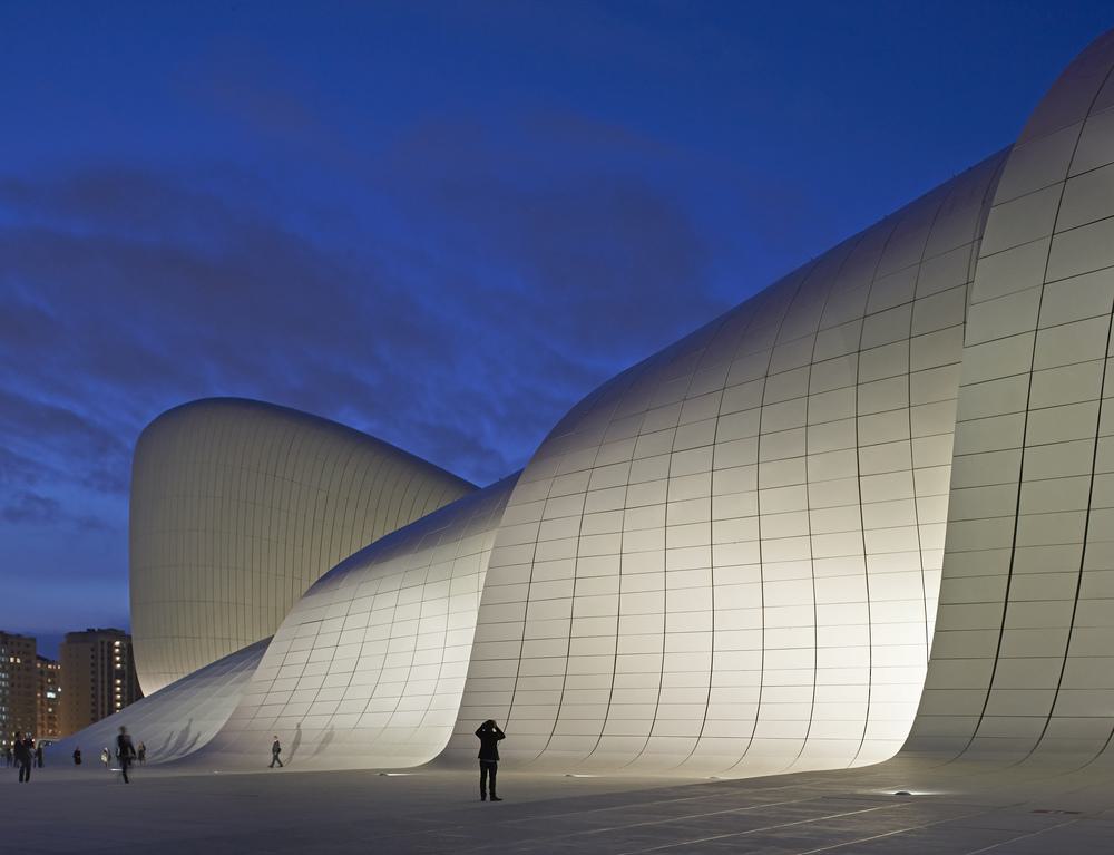 Heydar_Aliyev_Centre_by_Zaha_Hadid