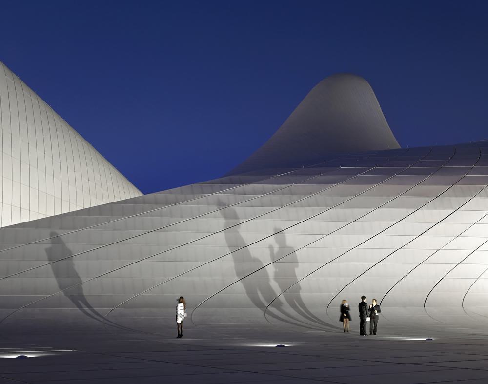 Heydar_Aliyev_Centre_by_Zaha_Hadid