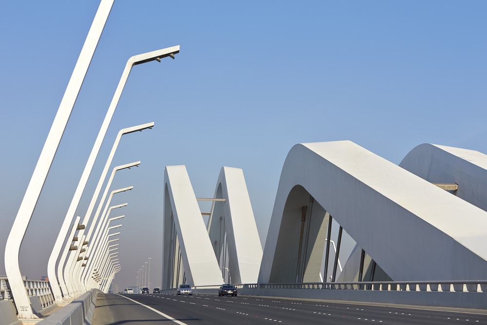 Sheikh_Zayed_Bridge_by_Saha_Hadid