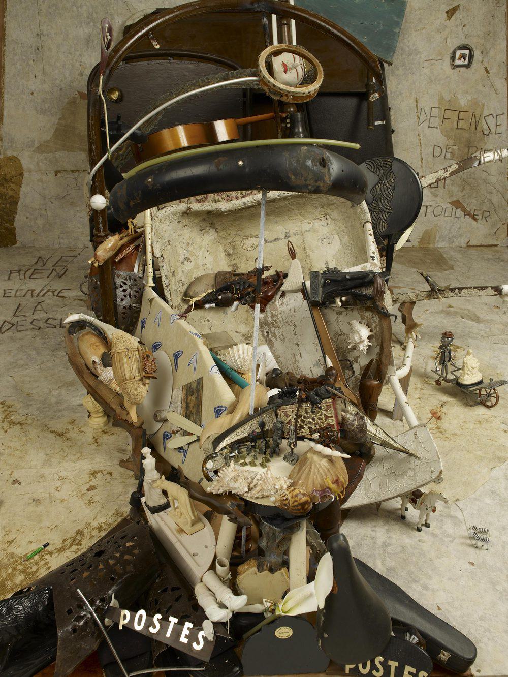 Bernard_Pras_Anamorphic_Sculpture