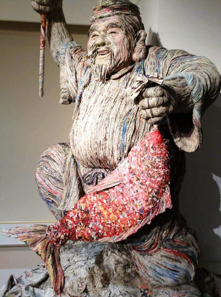 Newspaper_Sculpture_by_Chia_Hitotsuyama