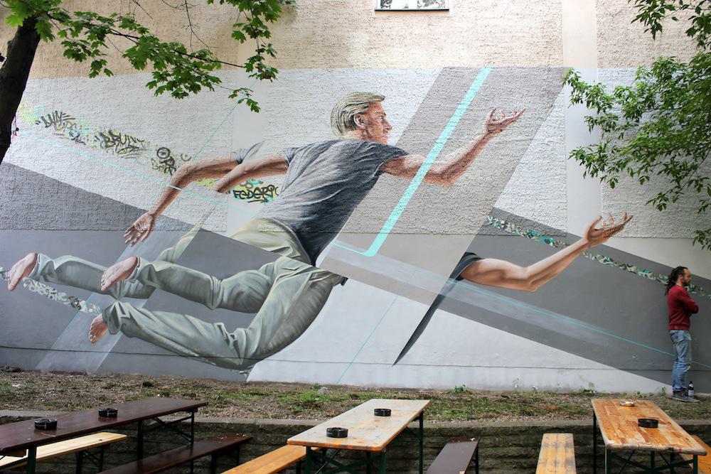 Photorealistic_Mural_by_James_Bullough