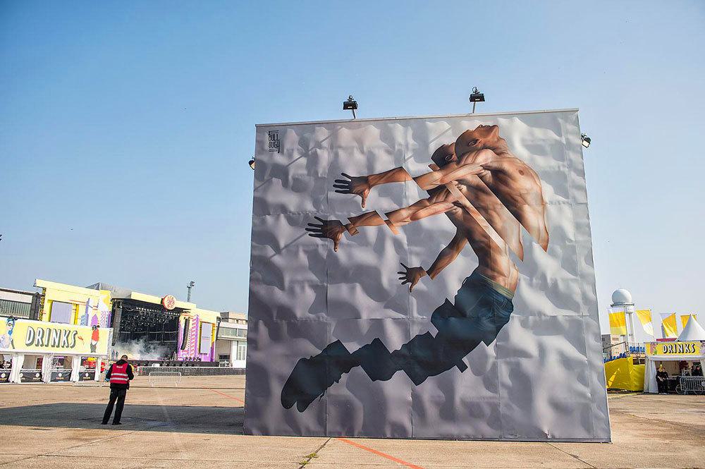 Photorealistic_Mural_by_James_Bullough