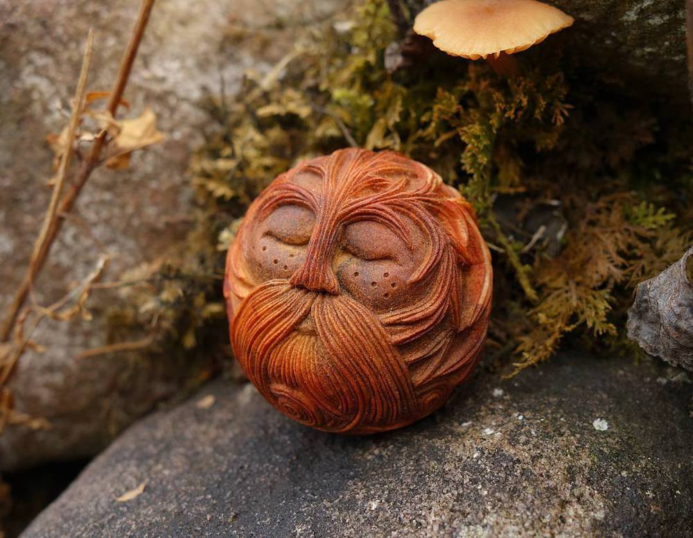 Avocado_Stone_Carving_by_Jan_Campbell