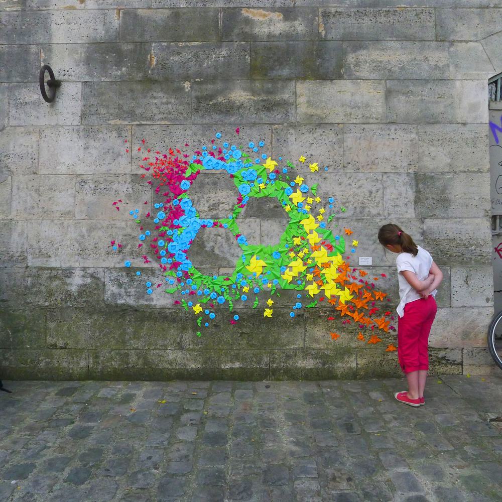 Origami_Street_Art_by_Mademoiselle_Maurice