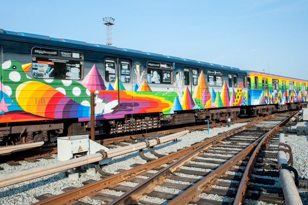 Trains_Painted_by_Okuda