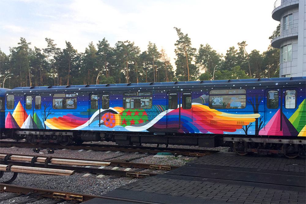 Trains_Painted_by_Okuda