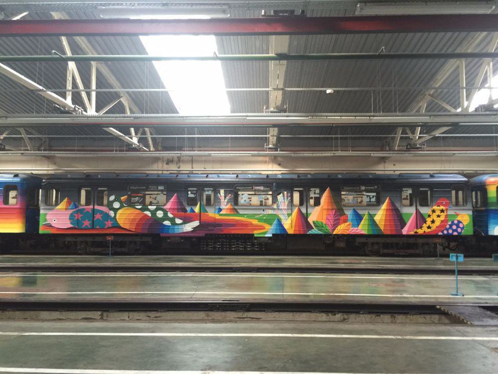 Trains_Painted_by_Okuda