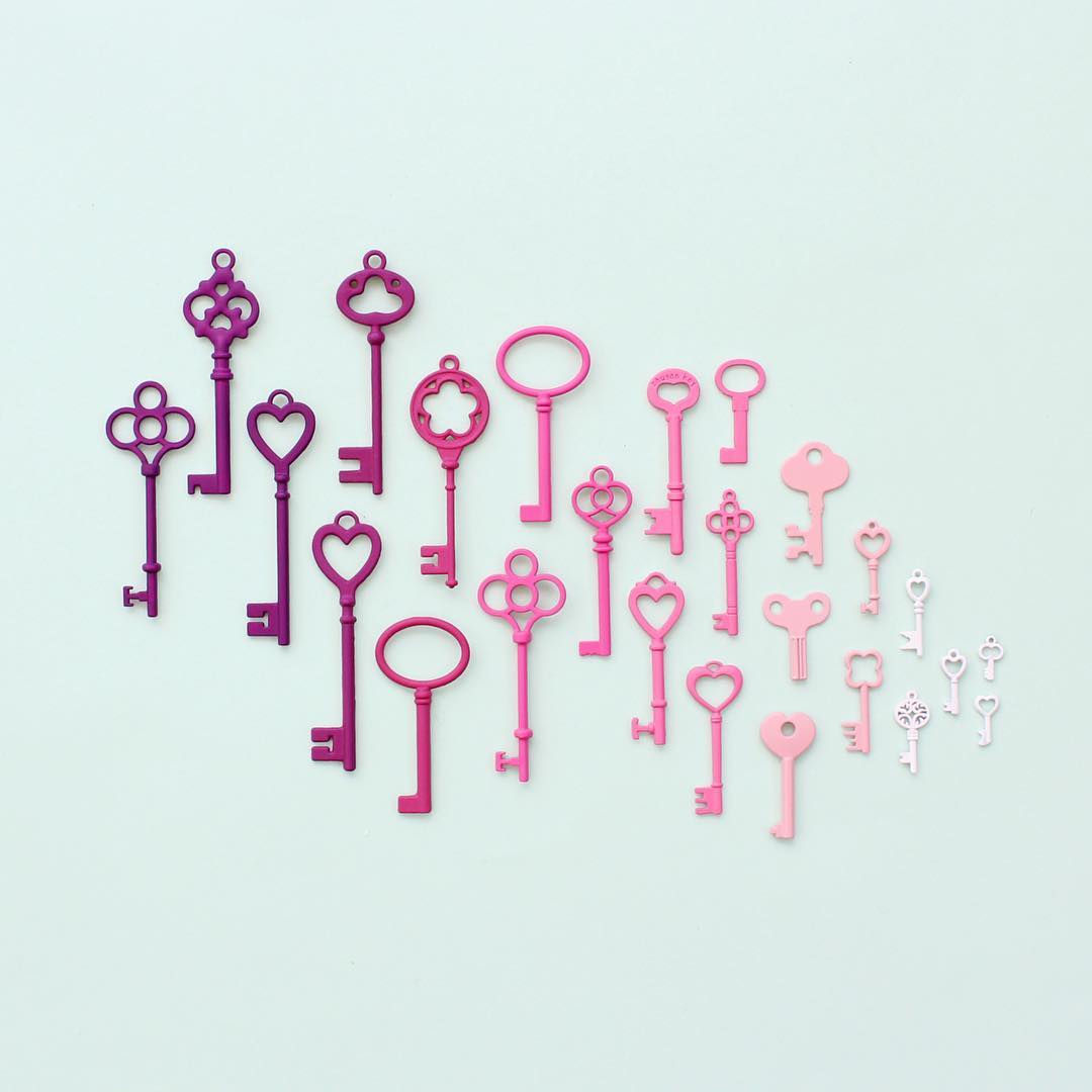 The Creative Arrangements Of Caroline South Art Design Creative 