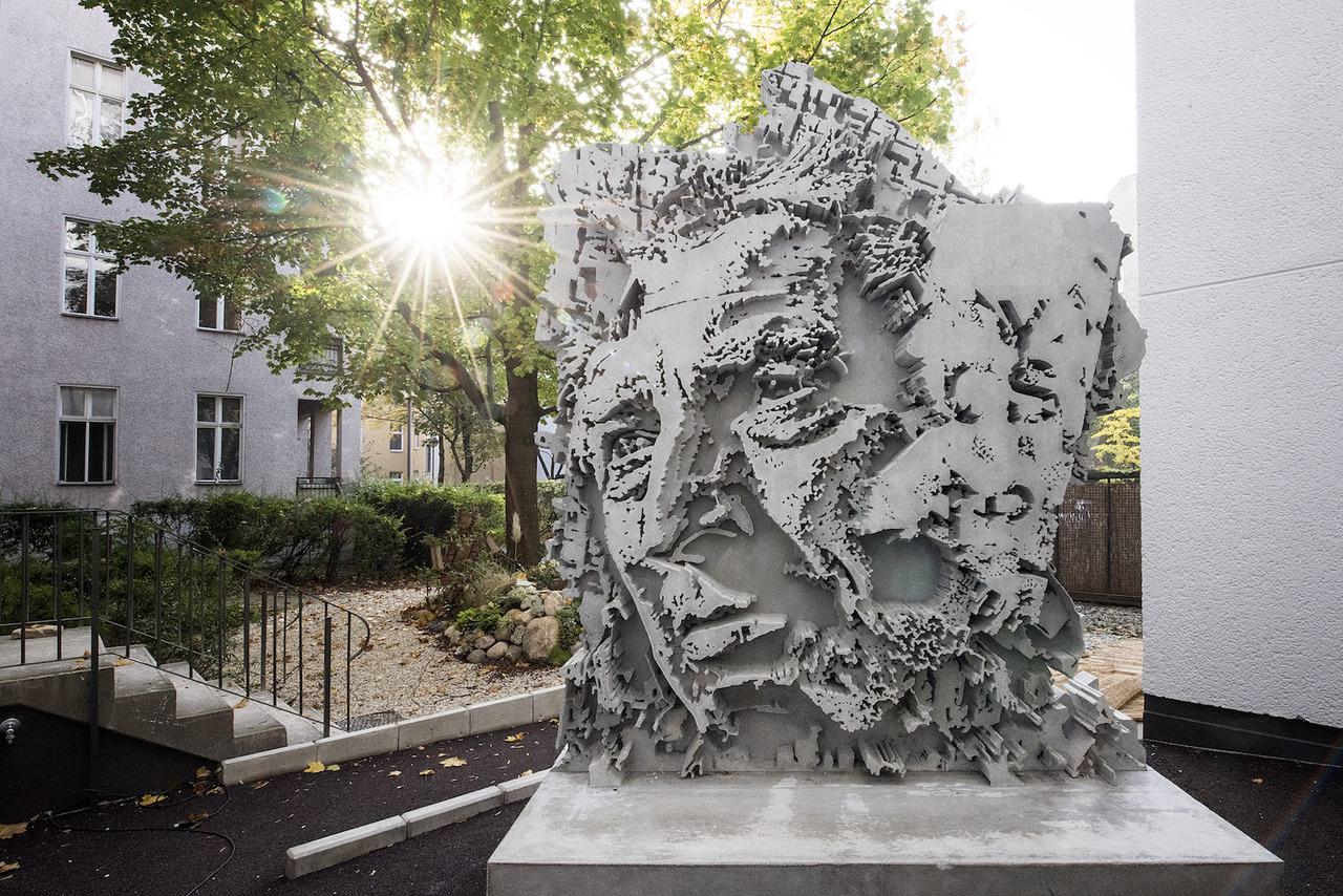 Alexandre Farto aka Vhils Artwork #2